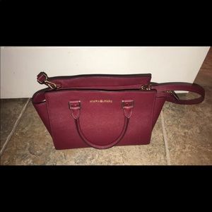 Michael Korda purse
